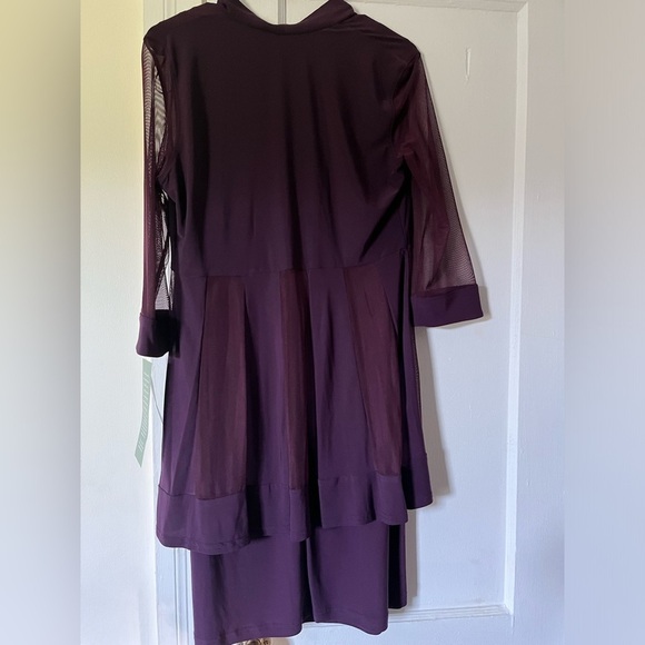 R & M Richards NWT 2PC Plum Party Sheath Dress with Sheer Jacket, Size 4 - Picture 9 of 17